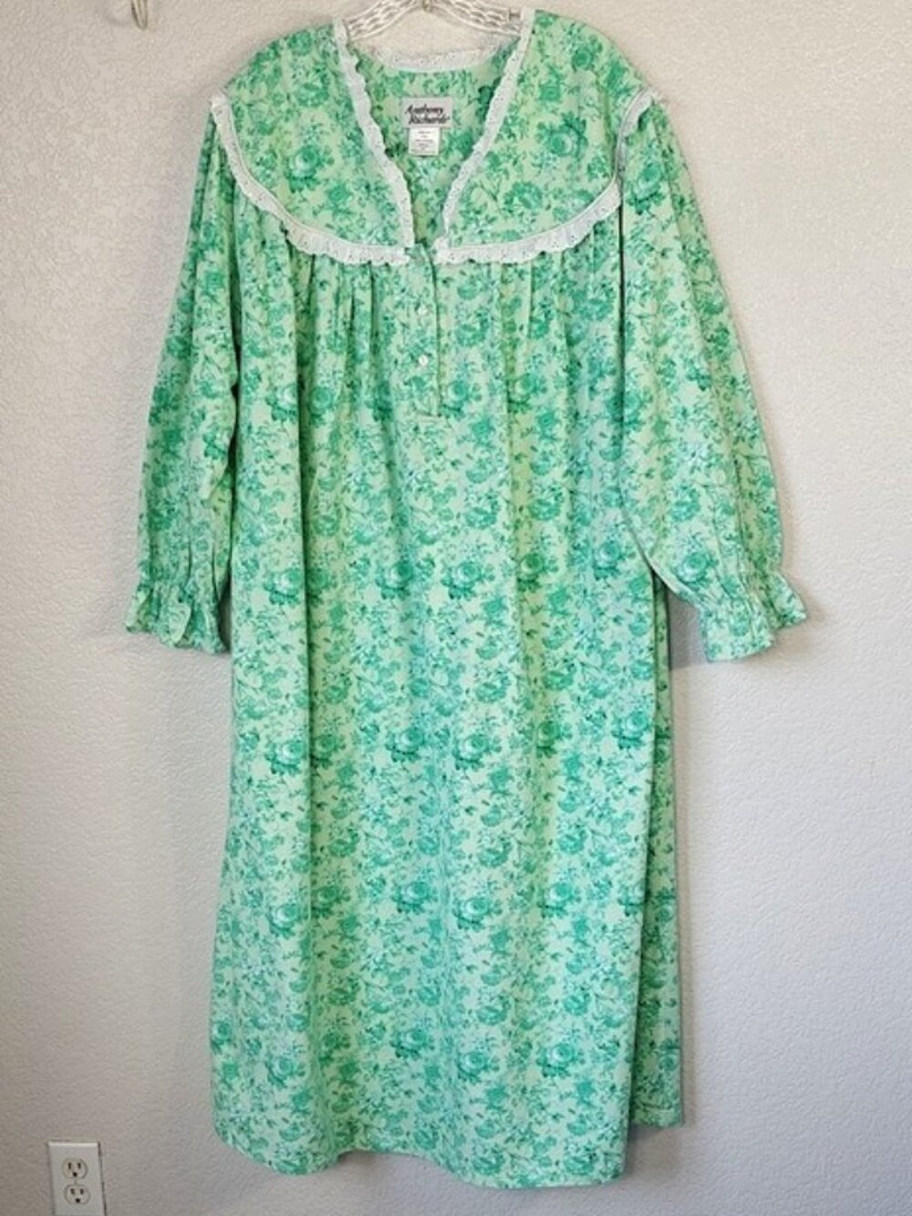 Anthony Richards 3X Flannel Nightgown Green Floral Eyelet Lace 1/4 Botton Down
